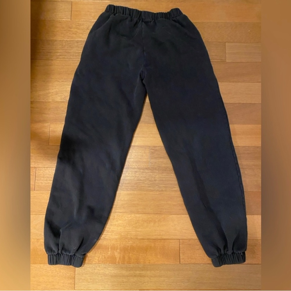 BRANDY MELVIILLE SWEATPANTS